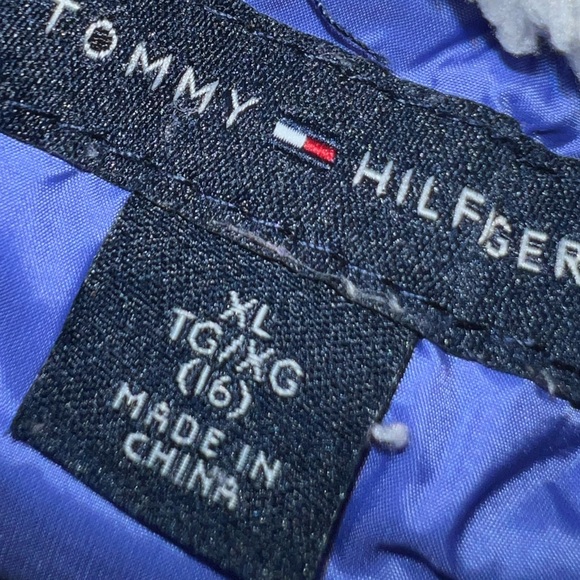 Tommy Hilfiger Reversible Fleece Lined Jacket - Picture 8 of 8